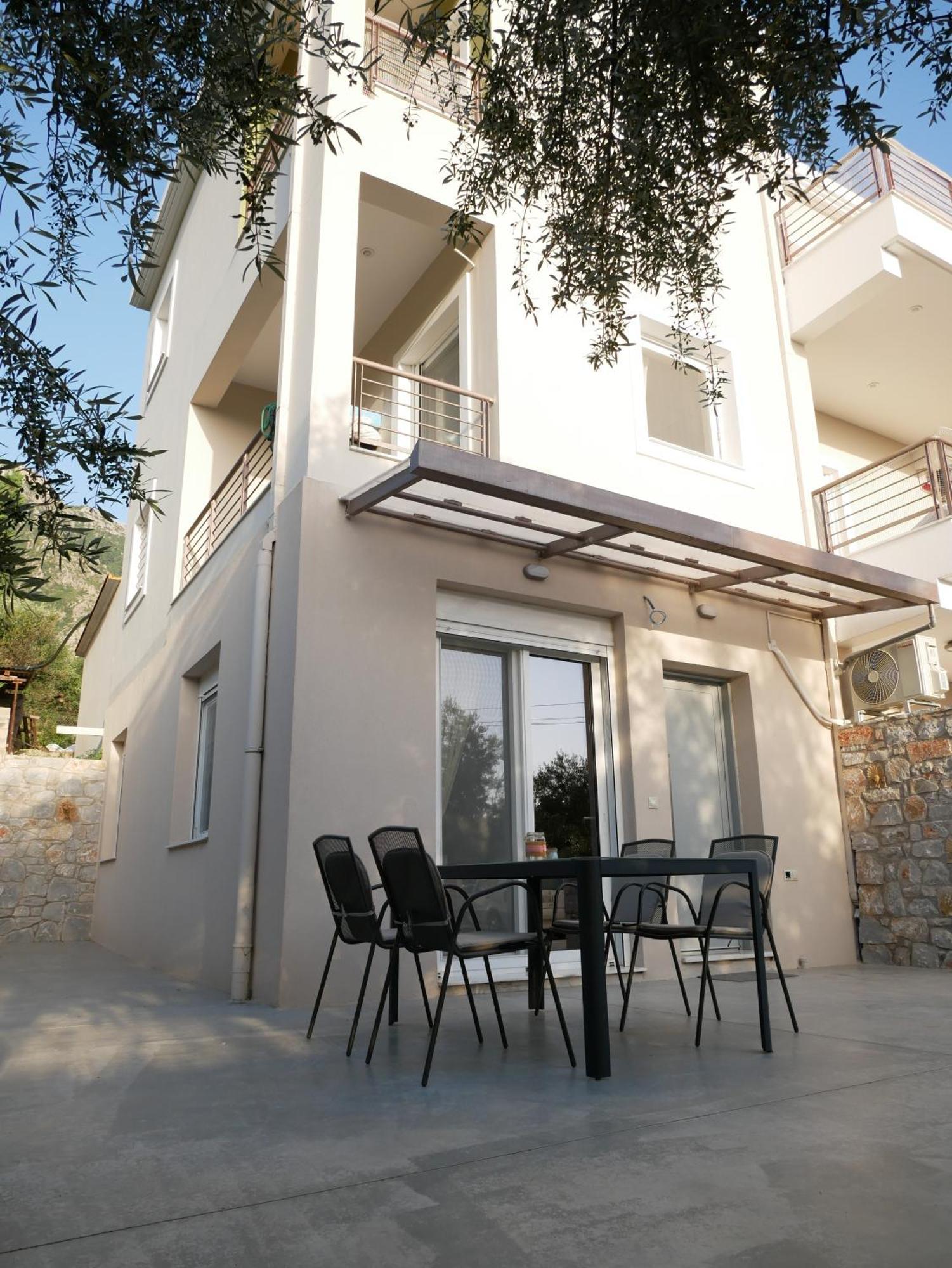 Verga'S Maison Kalamata Exterior foto